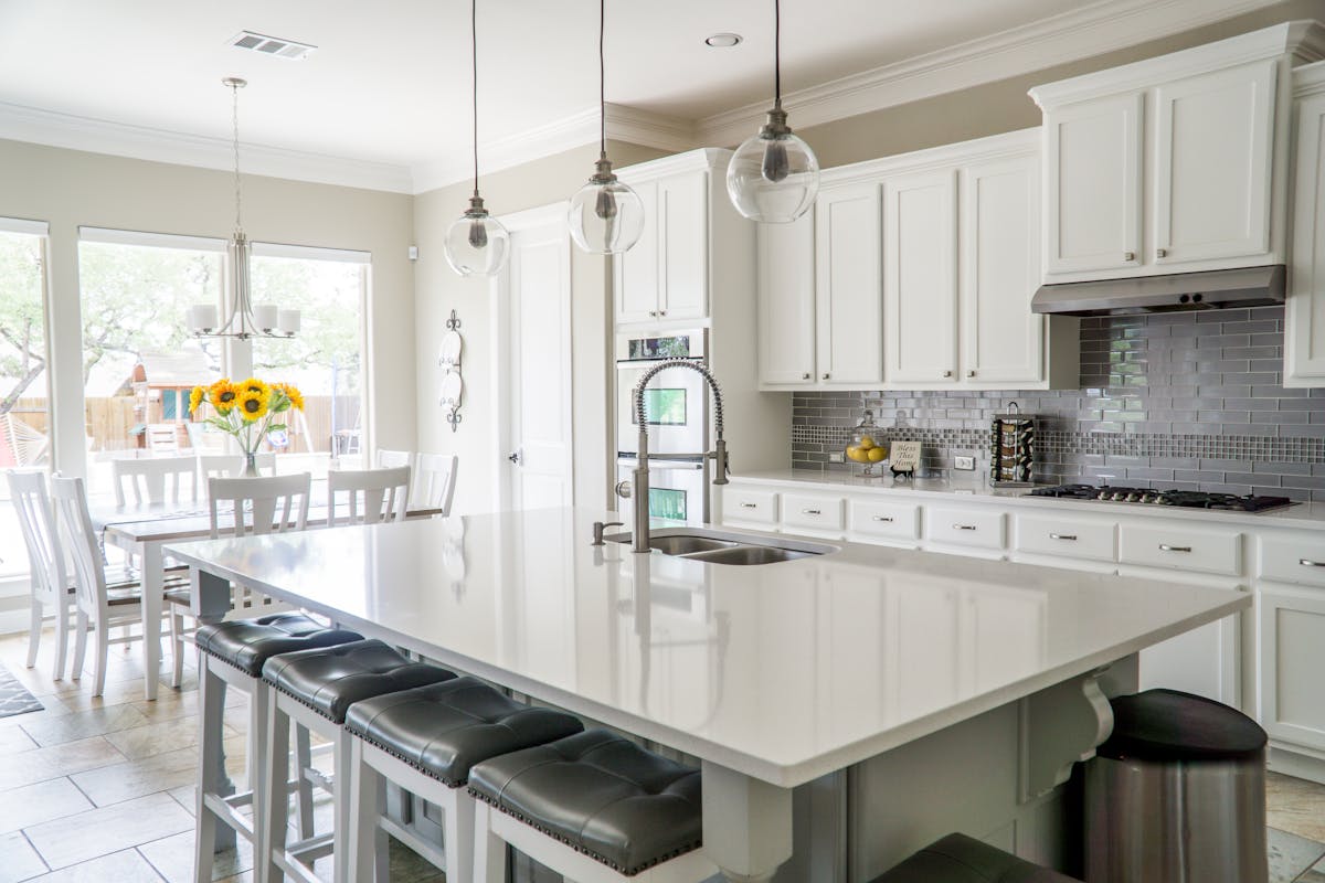 Cocina residencial remodelada